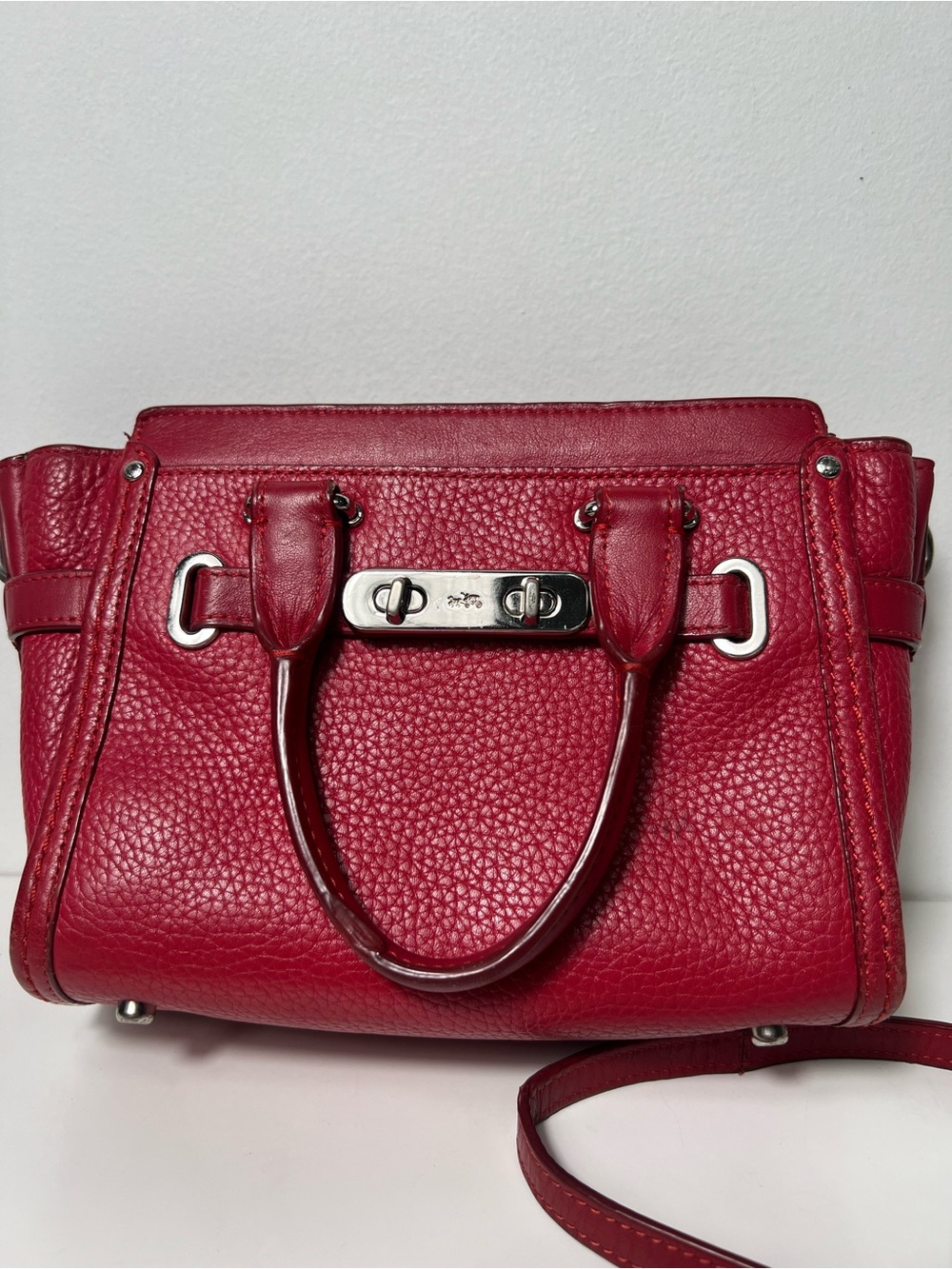 Coach Swagger 21 Red Leather Top Handle Crossbody Tote Satchel Purse Bag - Picture 4 of 15